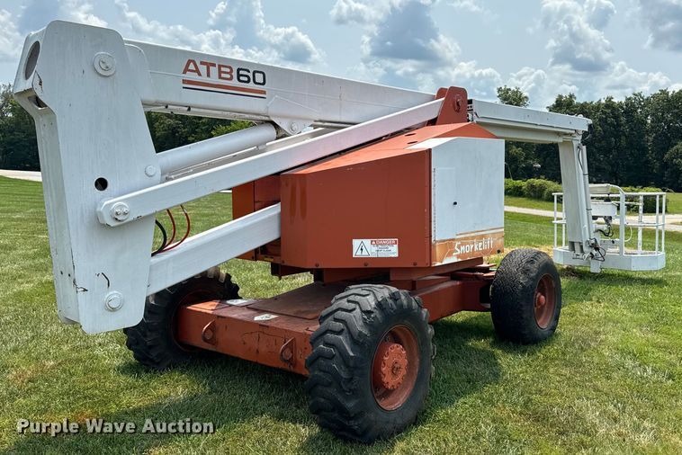 image for item OF9863 1994 Snorkelift ATB60 boom lift
