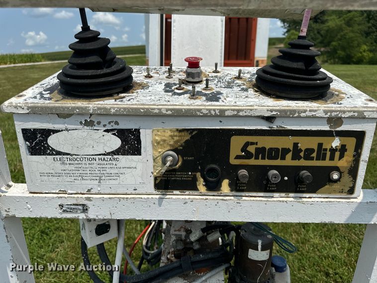 image for item OF9863 1994 Snorkelift ATB60 boom lift