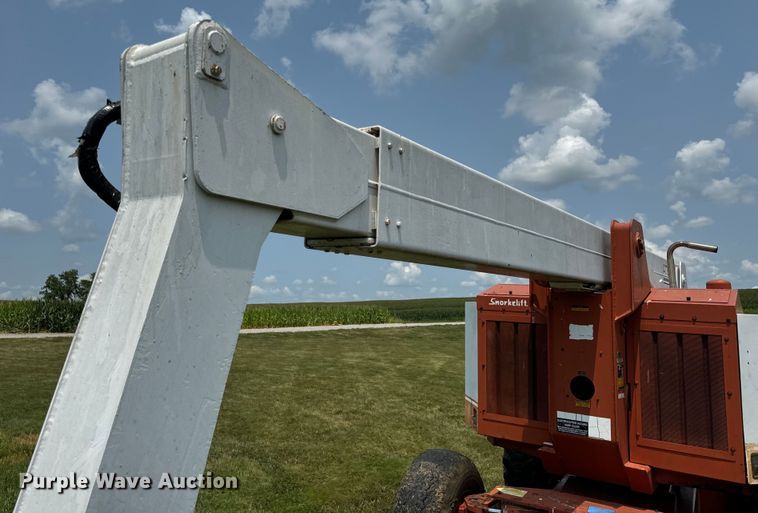 image for item OF9863 1994 Snorkelift ATB60 boom lift