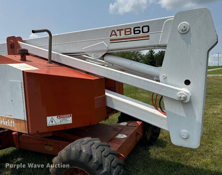image for item OF9863 1994 Snorkelift ATB60 boom lift