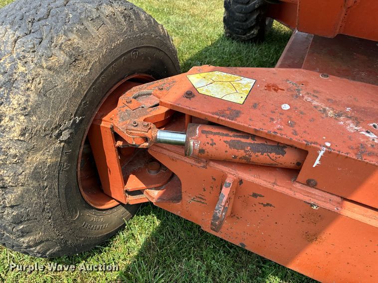 image for item OF9863 1994 Snorkelift ATB60 boom lift