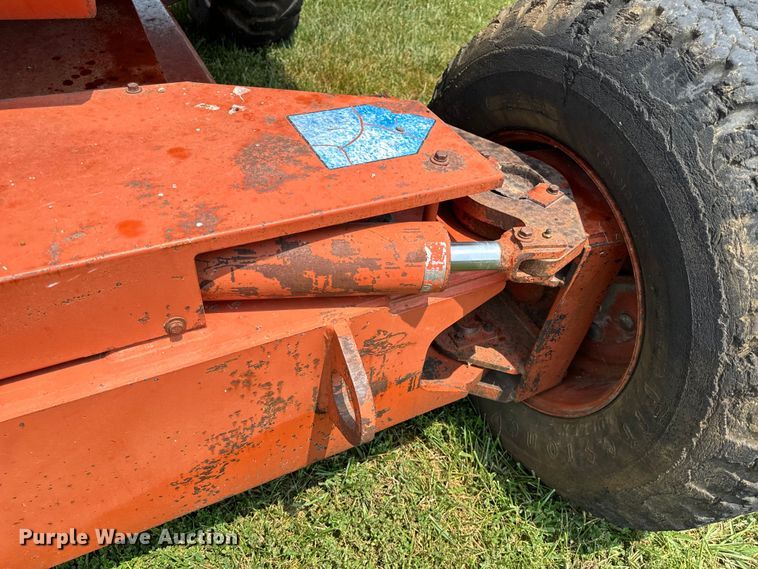 image for item OF9863 1994 Snorkelift ATB60 boom lift