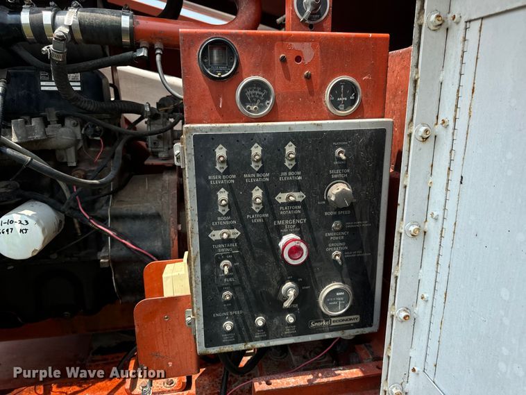 image for item OF9863 1994 Snorkelift ATB60 boom lift