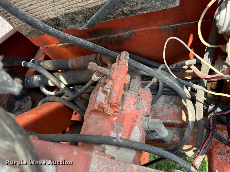 image for item OF9863 1994 Snorkelift ATB60 boom lift