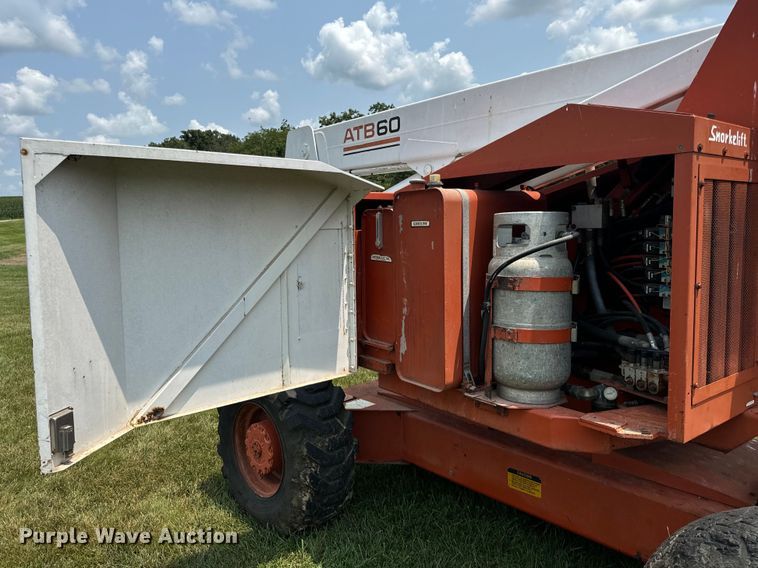 image for item OF9863 1994 Snorkelift ATB60 boom lift