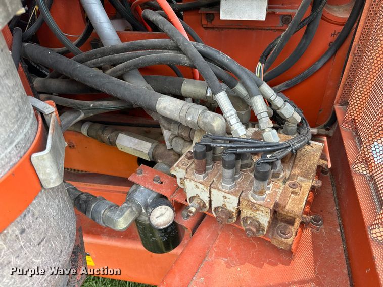 image for item OF9863 1994 Snorkelift ATB60 boom lift