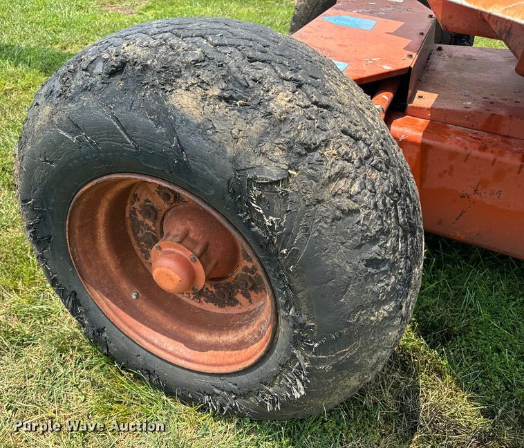 image for item OF9863 1994 Snorkelift ATB60 boom lift