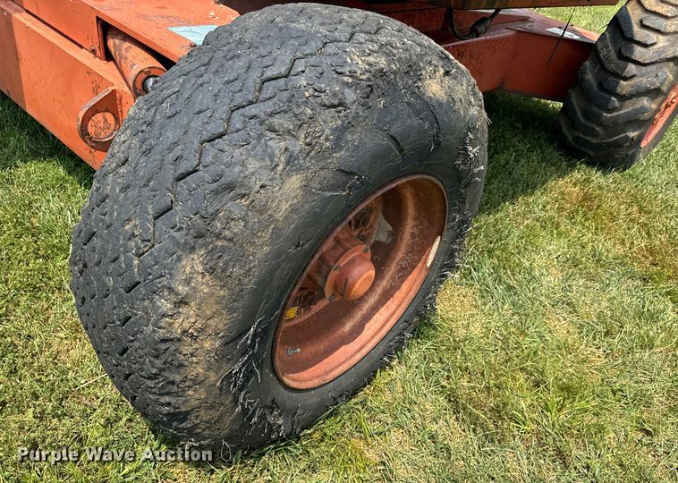 image for item OF9863 1994 Snorkelift ATB60 boom lift