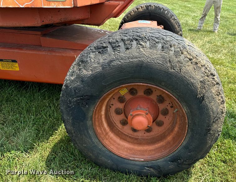 image for item OF9863 1994 Snorkelift ATB60 boom lift