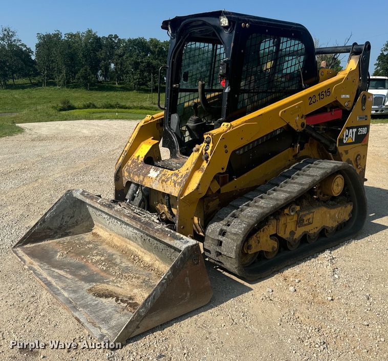 image for item OF9877 2016 Caterpillar  259D tracked skid steer loader