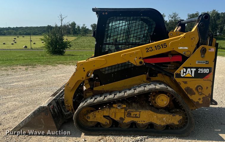 image for item OF9877 2016 Caterpillar  259D tracked skid steer loader