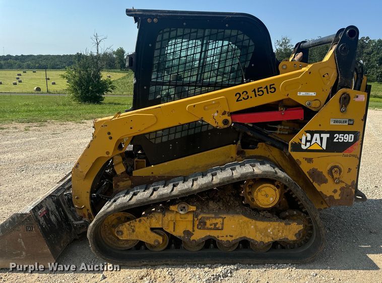 image for item OF9877 2016 Caterpillar  259D tracked skid steer loader