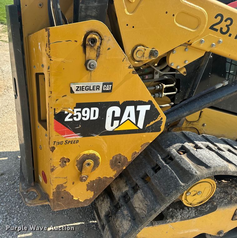 image for item OF9877 2016 Caterpillar  259D tracked skid steer loader