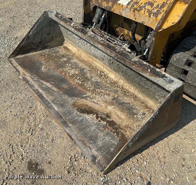 image for item OF9877 2016 Caterpillar  259D tracked skid steer loader
