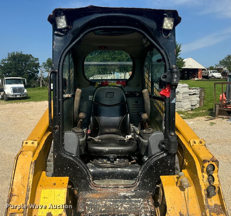 image for item OF9877 2016 Caterpillar  259D tracked skid steer loader