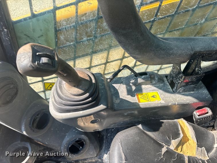 image for item OF9877 2016 Caterpillar  259D tracked skid steer loader