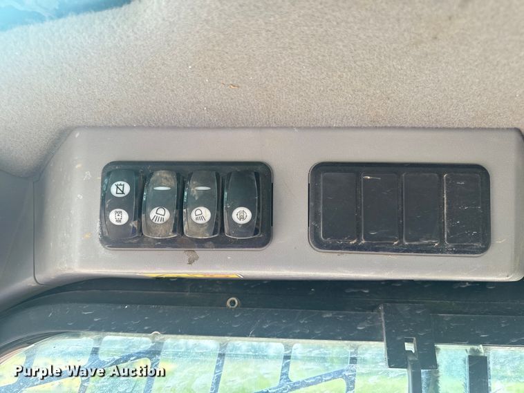 image for item OF9877 2016 Caterpillar  259D tracked skid steer loader