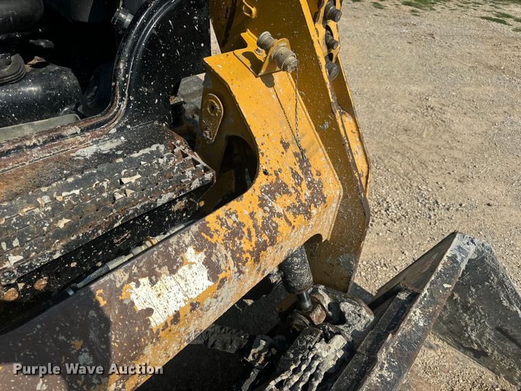 image for item OF9877 2016 Caterpillar  259D tracked skid steer loader