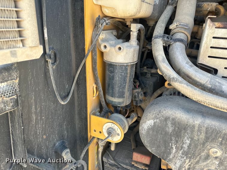 image for item OF9877 2016 Caterpillar  259D tracked skid steer loader