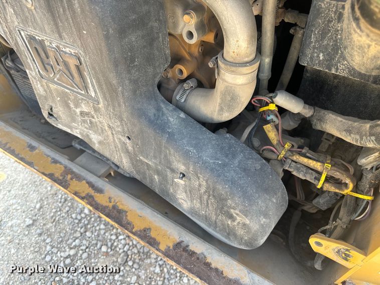 image for item OF9877 2016 Caterpillar  259D tracked skid steer loader