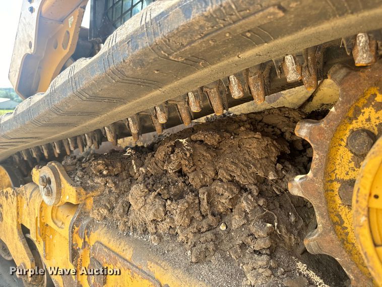 image for item OF9877 2016 Caterpillar  259D tracked skid steer loader