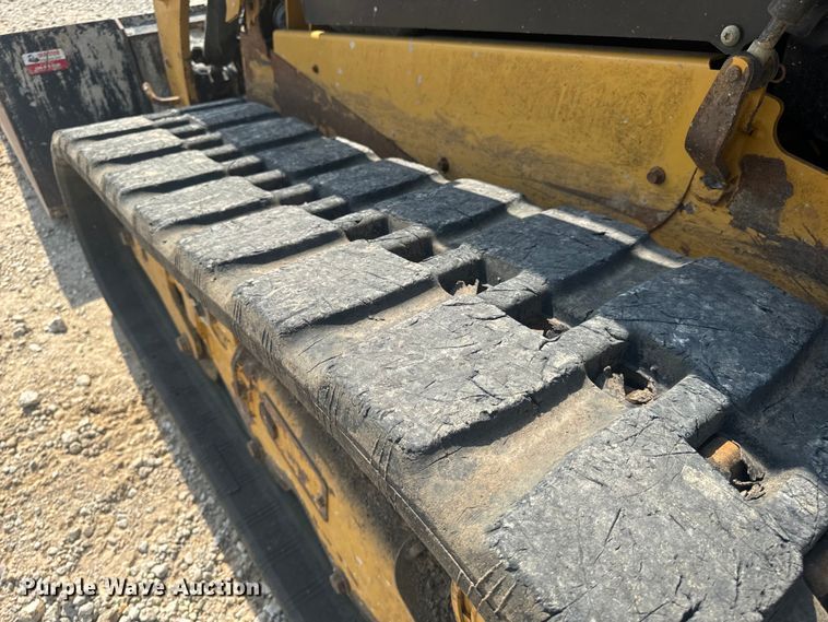 image for item OF9877 2016 Caterpillar  259D tracked skid steer loader