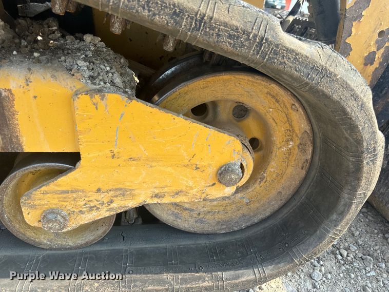 image for item OF9877 2016 Caterpillar  259D tracked skid steer loader