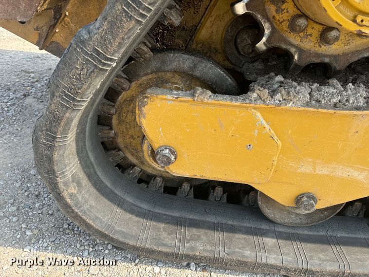 image for item OF9877 2016 Caterpillar  259D tracked skid steer loader