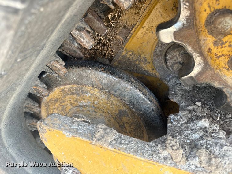 image for item OF9877 2016 Caterpillar  259D tracked skid steer loader