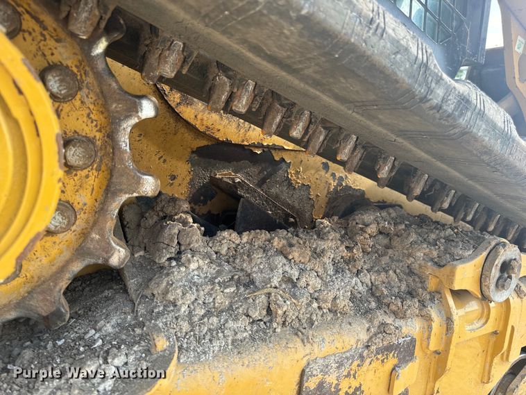 image for item OF9877 2016 Caterpillar  259D tracked skid steer loader