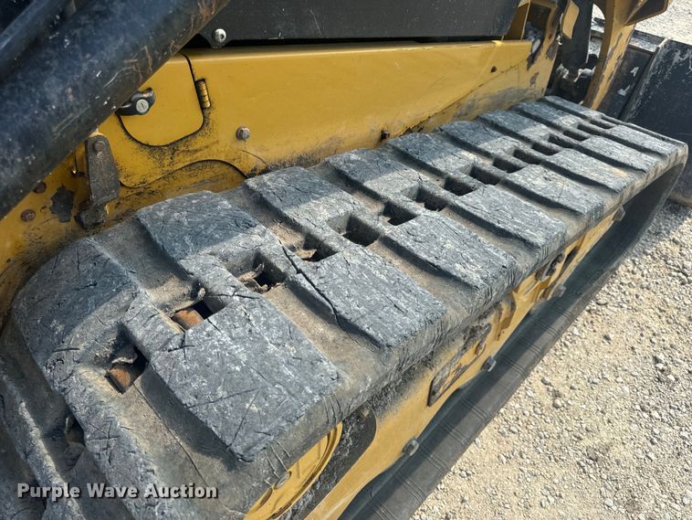 image for item OF9877 2016 Caterpillar  259D tracked skid steer loader