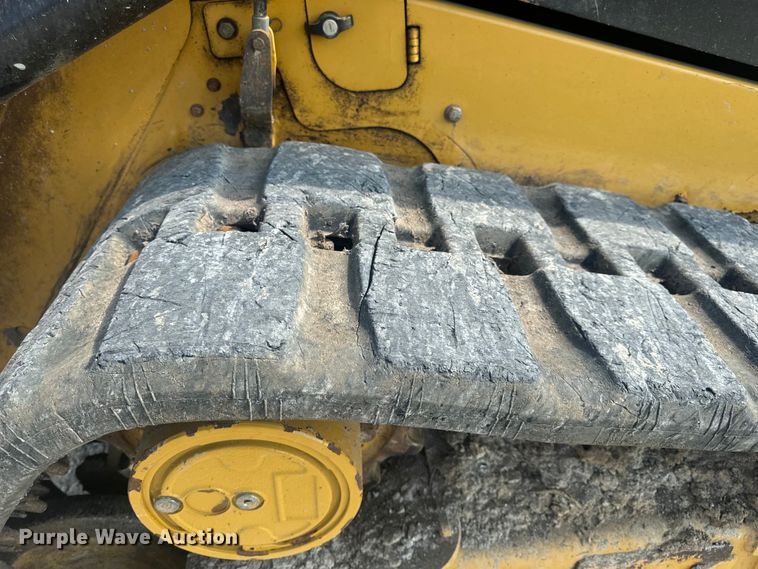 image for item OF9877 2016 Caterpillar  259D tracked skid steer loader