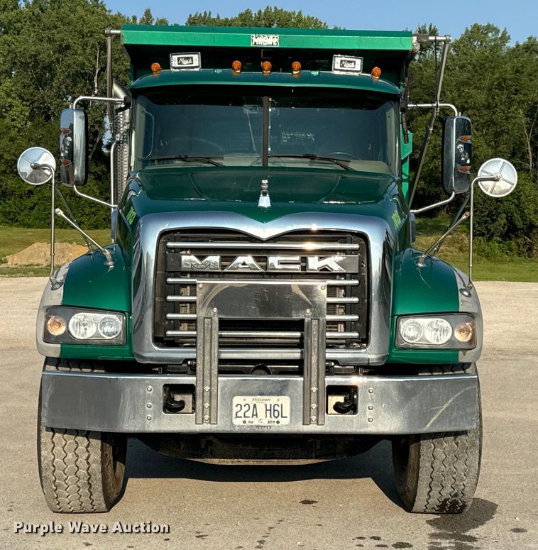 image for item OF9880 2018 Mack GU713 dump truck