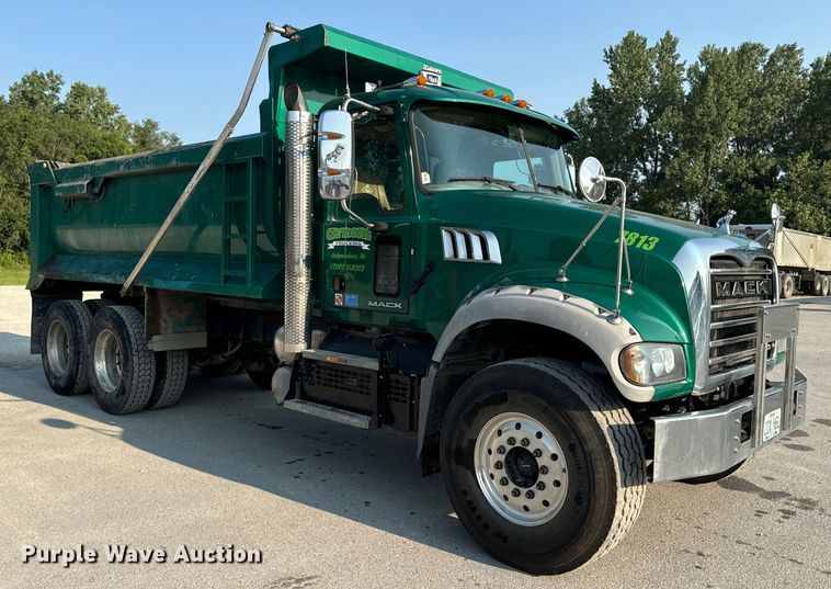 image for item OF9880 2018 Mack GU713 dump truck