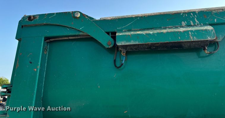 image for item OF9880 2018 Mack GU713 dump truck