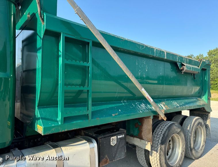 image for item OF9880 2018 Mack GU713 dump truck