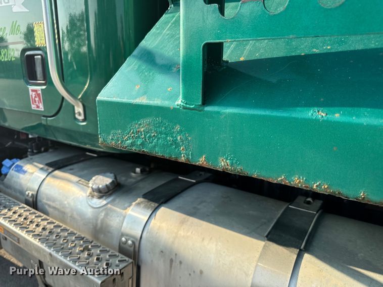 image for item OF9880 2018 Mack GU713 dump truck