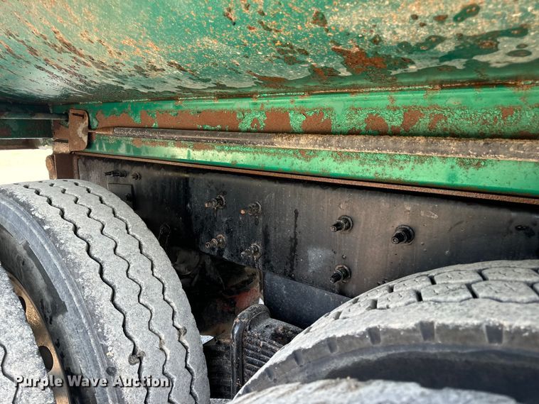 image for item OF9880 2018 Mack GU713 dump truck