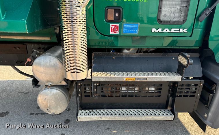 image for item OF9880 2018 Mack GU713 dump truck