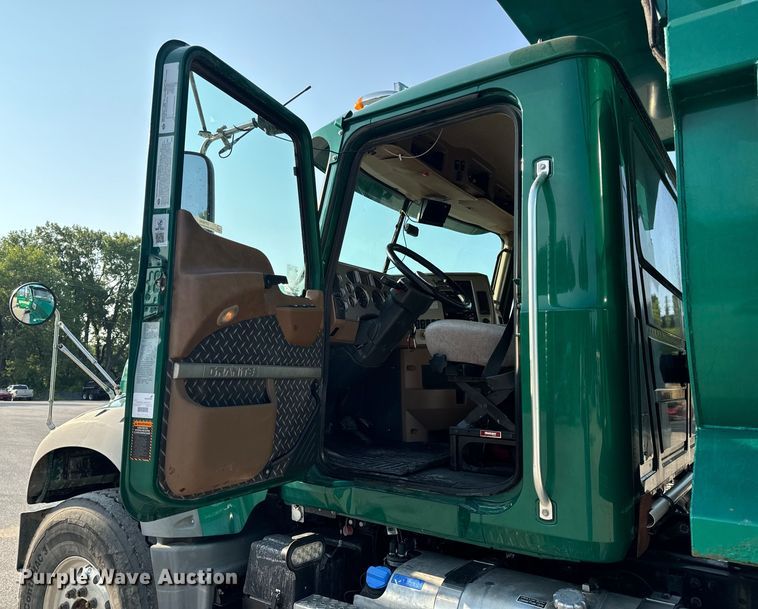 image for item OF9880 2018 Mack GU713 dump truck