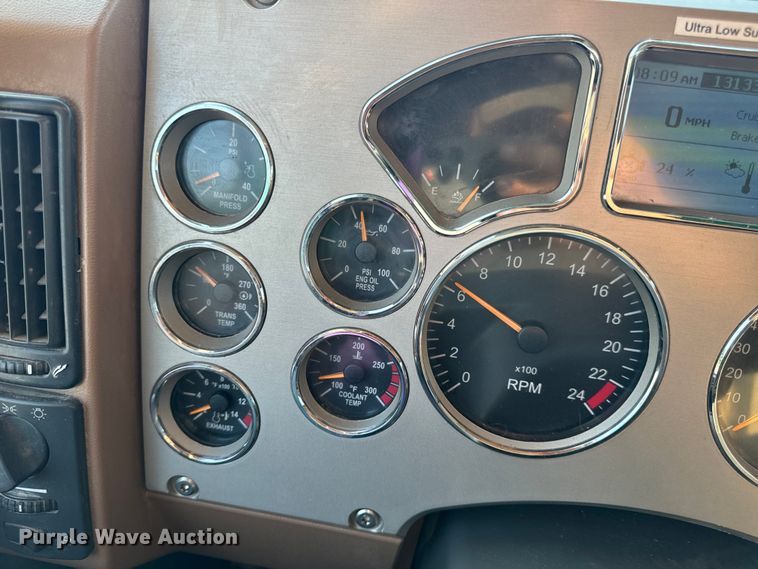 image for item OF9880 2018 Mack GU713 dump truck