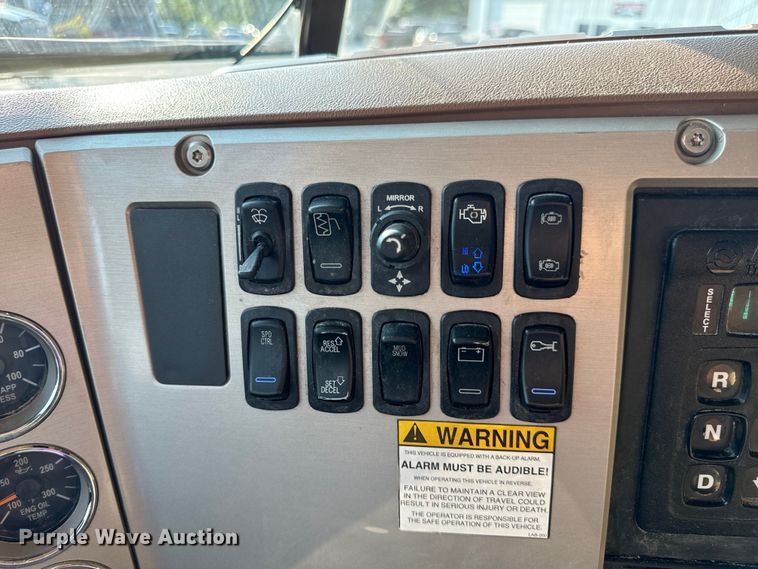 image for item OF9880 2018 Mack GU713 dump truck