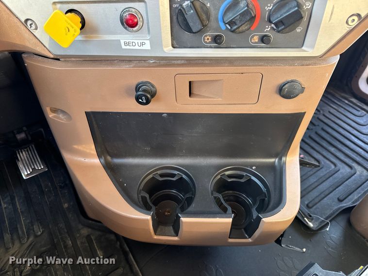 image for item OF9880 2018 Mack GU713 dump truck