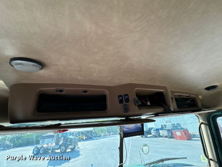 image for item OF9880 2018 Mack GU713 dump truck