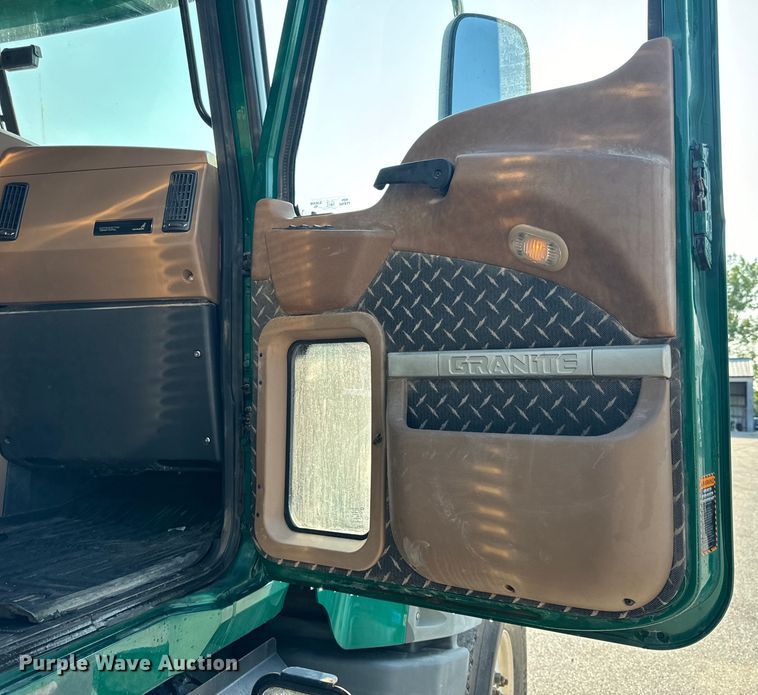 image for item OF9880 2018 Mack GU713 dump truck