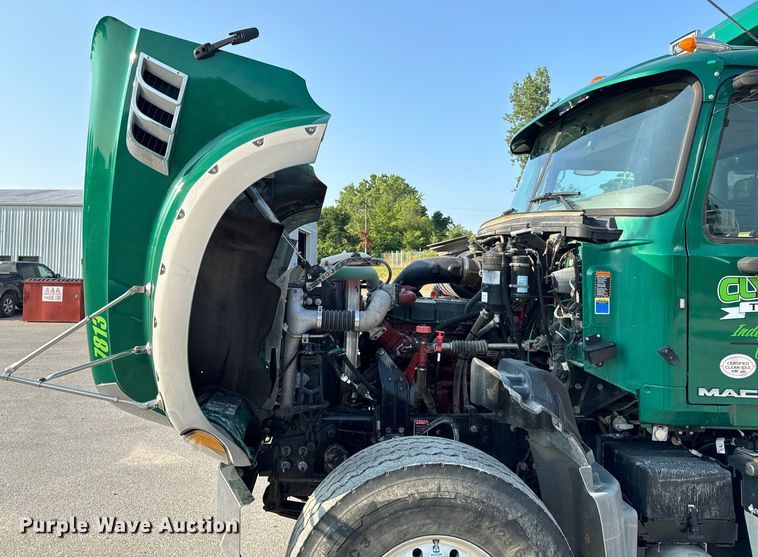 image for item OF9880 2018 Mack GU713 dump truck