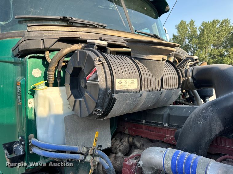 image for item OF9880 2018 Mack GU713 dump truck