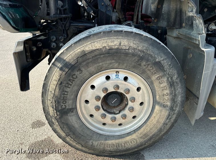 image for item OF9880 2018 Mack GU713 dump truck