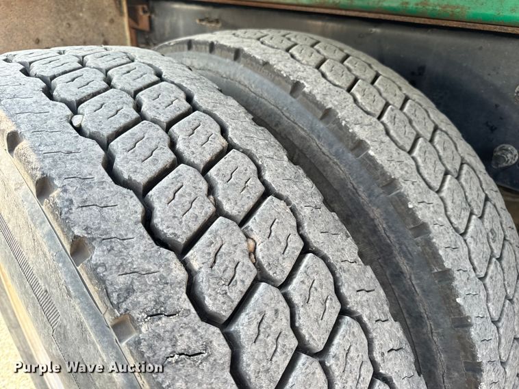 image for item OF9880 2018 Mack GU713 dump truck