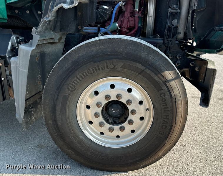 image for item OF9880 2018 Mack GU713 dump truck